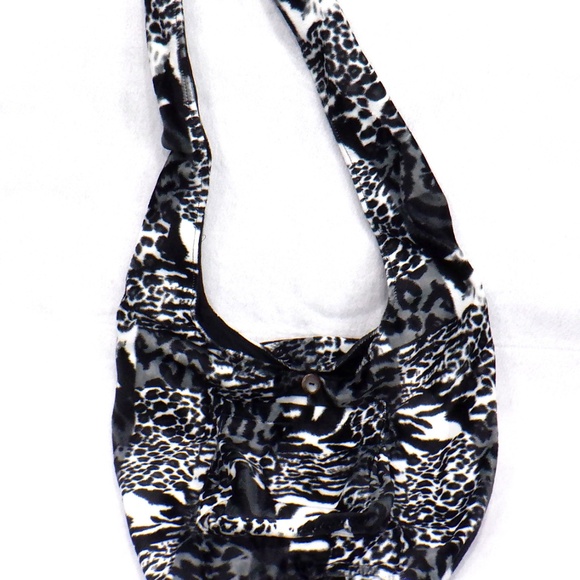 Black & White Animal Print Boho Crossbody Bag - Picture 2 of 10
